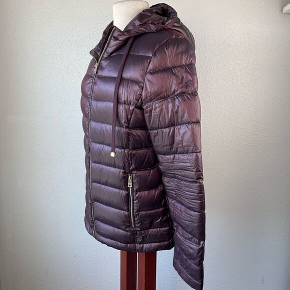 Andrew Marc Premium Down Hooded Puffer Jacket Size M EUC - Picture 3 of 9